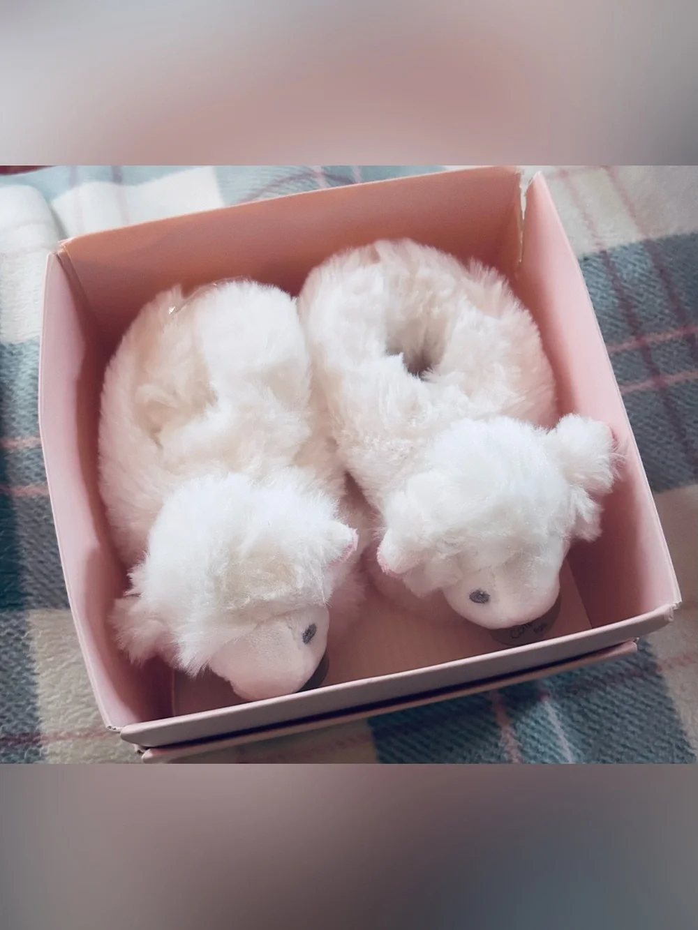 Doudou et Compagnie Newborn Lamb Booties NEW